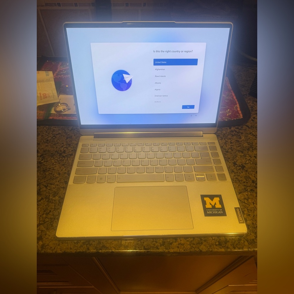 HP Lenovo Yoga Laptop